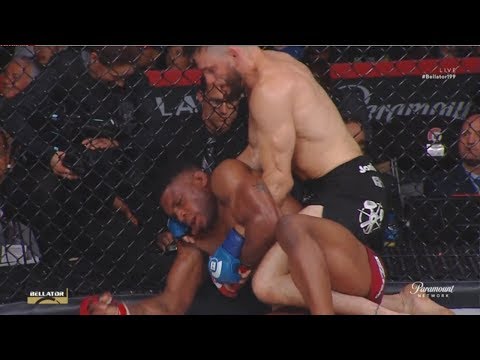 Bellator Fighter Paul Daley Boos His Opponent With The Crowd While In Headlock