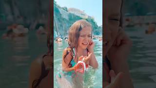 Download lagu She lost her earring in the sea #sacconejolys #shorts #vacation mp3 Download lagu She lost her earring in the sea #sacconejolys #shorts #vacation mp3