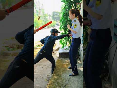 Women self defense # use anything to defend #martialarts #masterphan #selfdefense #vn #usa #india