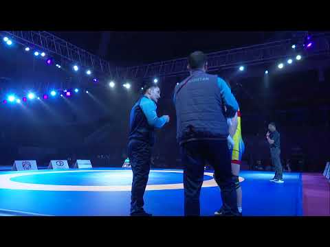 Round 5 WW - 59 kg: D. KAYUMOVA (KAZ) v. S. NATAMI (JPN)