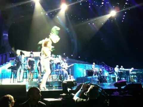 Whitney Houston at O2 Arena, London, 28 April 2010