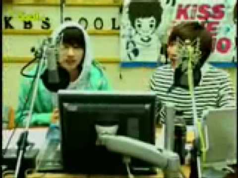 SNSD and Eunteuk's Pretty Pose!!! - Sukira 090114-