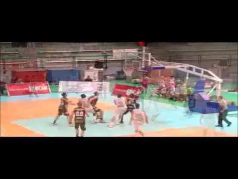 Mejores acciones de Kenan Karahodzic (Clínicas Rincón) ante Iraurgi (2º partido, playoffs LEB Plata)
