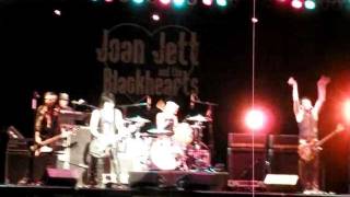 JOAN JETT &amp; THE BLACKHEARTS @ CONEY ISLAND BROOKLYN NYC 14 JULY 2011