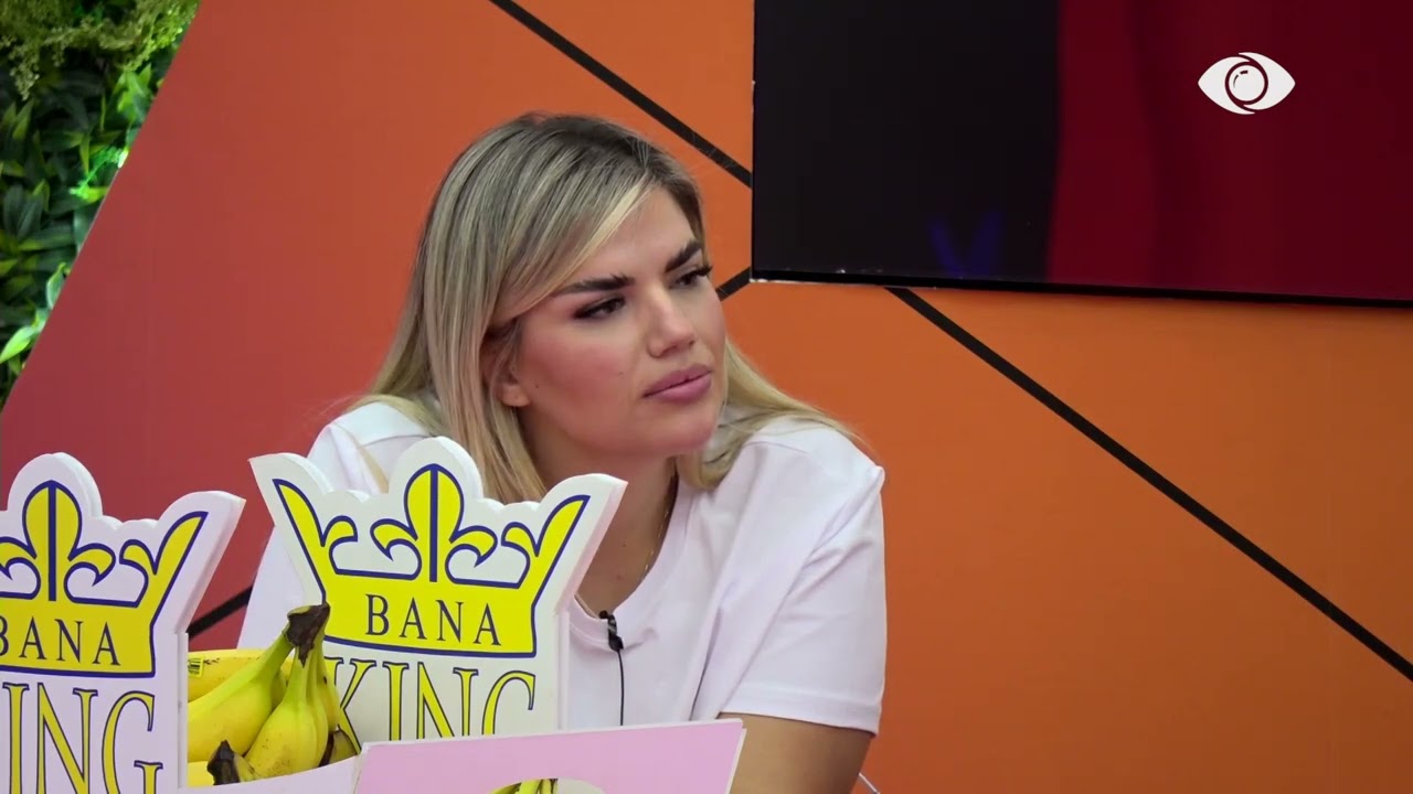 “Vetëm po gatuan…”/ Angelo diskuton me Sabinën: Flasim për s*ks…