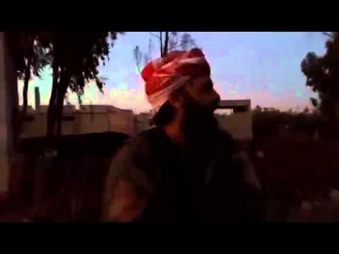 كلمة من قائد كتيبة عباد الرحمن المساعد أحمد قاسم داخل كتيبة الشيلكا بعد السيطرة عليها ضمن معركة بوابة درعا في بلدة عتمان