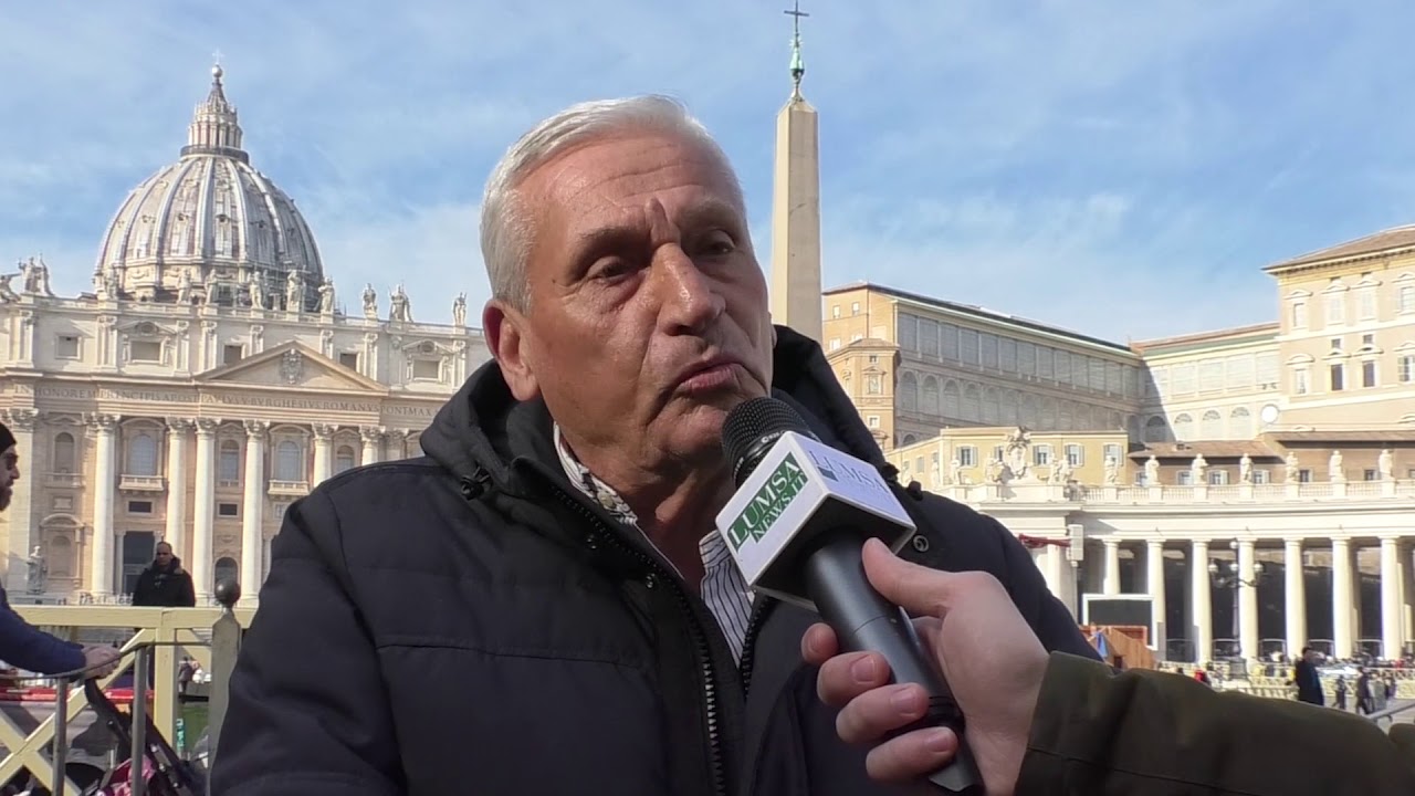 Urtisti a casa: il Campidoglio contro i commercianti di strada Urtisti a casa: il Campidoglio contro i commercianti di strada