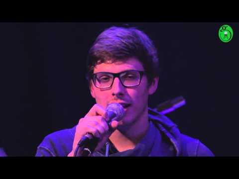 Skromni band v živo v oddaji Petkov zabavni večer