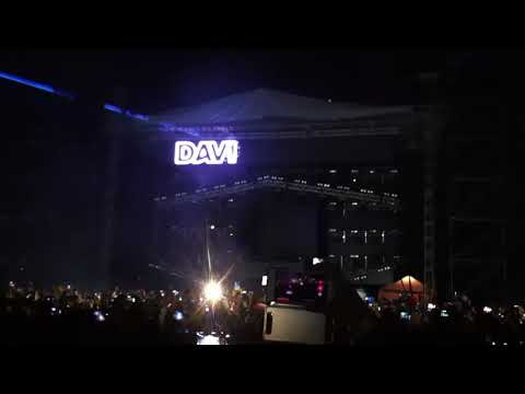 Zomboy "Like a Bitch" x David Guetta " Bad" x J Blavin "Mi Gente" (Cedric Gervais Remix) mashup