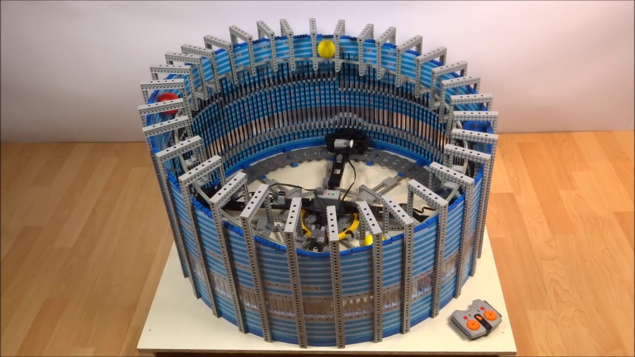 LEGO Useless Machine I