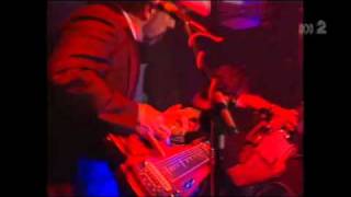 Junior Brown - Venon Wearing Denim - on Studio 22.wmv