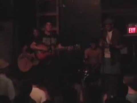 Shakey Bones - Love Cake - Live at The Smell