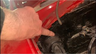Mercedes R107: Naprawa przecieku w podłodze kabiny