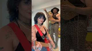 Download lagu Back in Black mp3 Download lagu Back in Black mp3