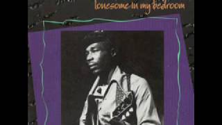 Luther Snake Boy Johnson - Lonesome In My Bedroom (1975)