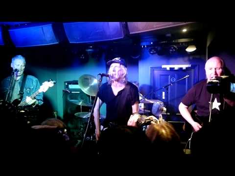 The Vibrators – Yeah, Yeah, Yeah – 31.7.2015 Hope & Anchor, London, England