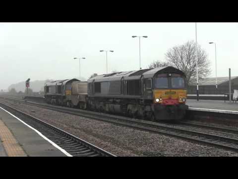Freightliner Branded 66419 & DRS 66301 6Z44 Nuclear Flask at Church Fenton 04/11/2015