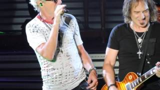 REO Speedwagon Keep On Loving You / Roll With The Changes Live 2017