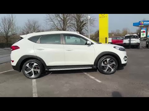 Hyundai Tucson 1.7 D Executive SE - Image 2