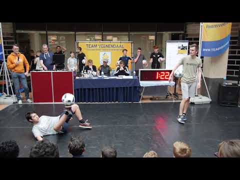 Freestyle Voetbal Toernooi Veenendaal - Top 16 - James Coenraad vs Bas van der Kaay
