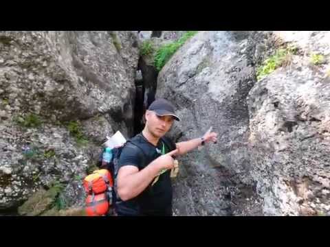 Spre Vf. Bucsoiu - Inainte de a incepe una dintre cele mai dificile catarari