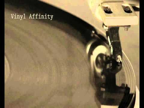 Kelis vs. 2 Pac (vintage mash-up)