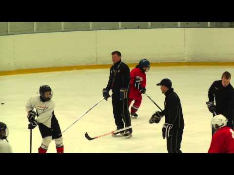 Tatabányai Polipok 2 játékosa a képességfejlesztő táborban.