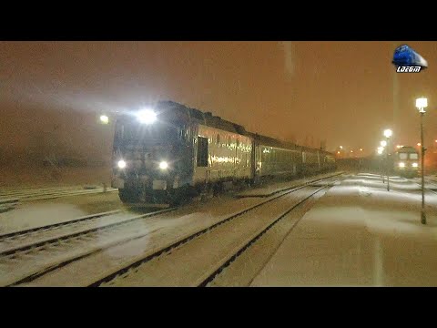 🚆☃ Trenurile Serii în Zăpadă 🚆🌨🚂 Evening Trains in Snow in Gara Oradea Est Station - 08 January 2021
