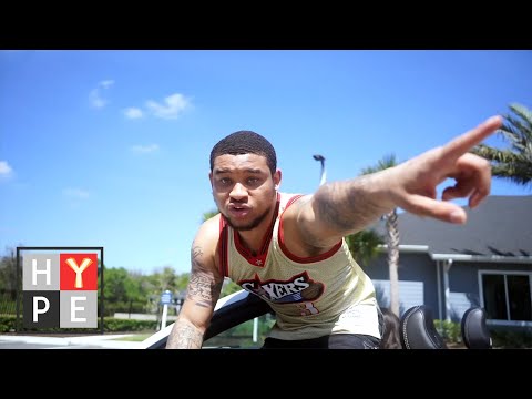 BarsUp Dinero - "On Your Feet" (Official Music Video)