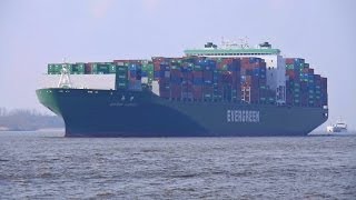 preview picture of video 'Hamburg, Blankenese, Elbufer, EVER LIBRA (334m / 8452 TEU) - Full HD (1080p) Videobild'