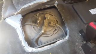 Fuel pump, sending unit, replacement, Nissan Pathfinder 2007, easy-access no fuel tank removal