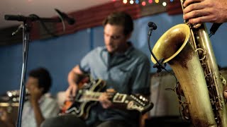 Video thumbnail for UNBOXING - Shure PGA98H Saxophone Microphone 🔥 by Samuel Adebayo