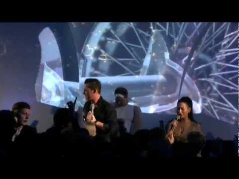 Michael Rune @ Fastelavnsfest - Min Indre Stemme (feat. Sarah) [Live]