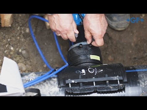 ELGEF Plus Lösungen: Anbohrung einer Verteilerleitung unter Druck - GF Piping Systems - Deutsch