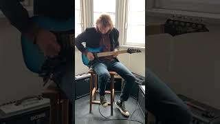 Video thumbnail for Guitarra Ibanez Gio Mikro GRGM21M by OpenStage Music