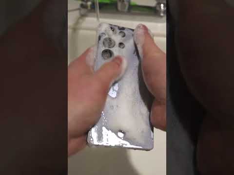 Galaxy S25 Ultra Water Test! 🌊 Can It Survive? #GalaxyS25 #WaterTest #DurabilityTest #TechReview