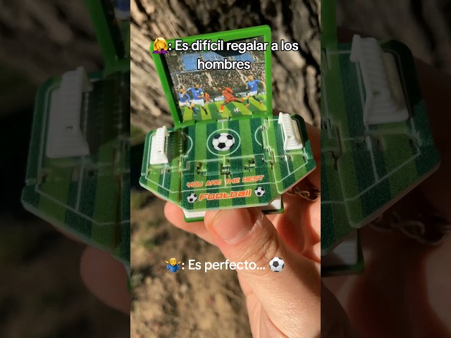 Vídeo relacionado con DD UNLIMITED Llaveros de Fútbol, Llavero de Cristal, Deportivos, para Mochilas, Regalos de Cumpleaños para Hombres, Mujeres y Niños, Clubes de la Liga (RAYO VALLECANO)