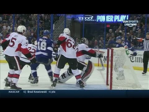 Stamkos smacks a line drive into the net