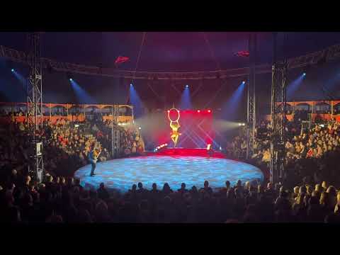 Lady in Red - Oksana Pylypchuk and Volodymyr Matviychuk - live performance