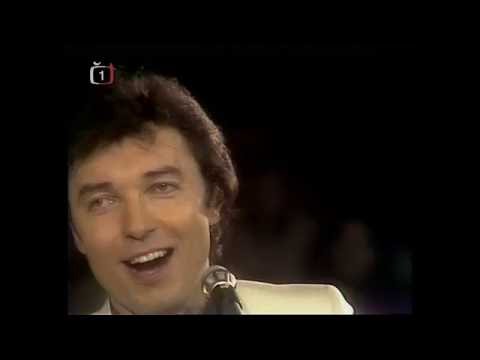 Karel Gott - Kdo tě bílá břízo svléká (1979)