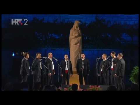 Klapa Praska_Zdravo Marijo 2011.flv