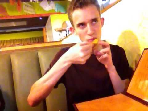 PlayOnCon 2015: The Salsa tasting ritual