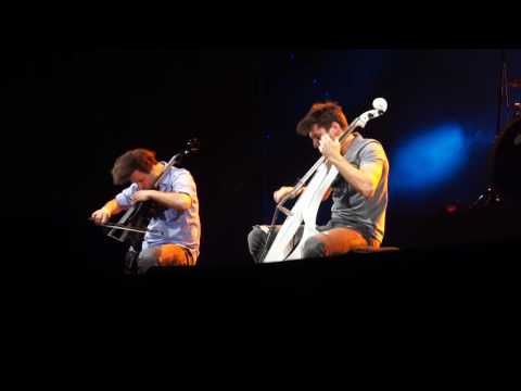 2CELLOS Where The Streets Have No Name Vienna (live)
