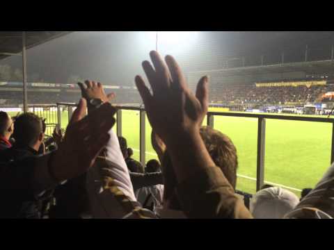 PSV Clublied tijdens 19:13 : SC Cambuur Leeuwarden-PSV : 0-6 : 12/9/2015