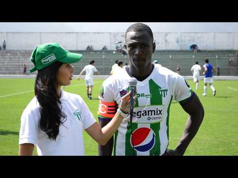 Entrevista: Roberto Carlo Peña