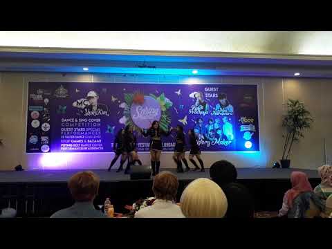 130518 S.O.S-The Boots+Intro+A Girl Like Me Gugudan SpringFest2k18 @Crown Victoria Hotel