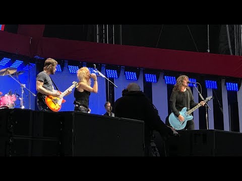Foo Fighters & Michael Monroe - Let There Be Rock - Live in Helsinki