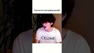 Download lagu Trust me he is just playing piano 🥵🥵❤️‍🔥 # kim taehyung # Bts v # Bts # Shorts # viral # trending mp3