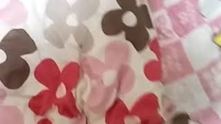 最近。太ってきてしまい…………(*T^T)なので。家のなかで布団の上でなん十分もこうして。痩せるのを目指す！