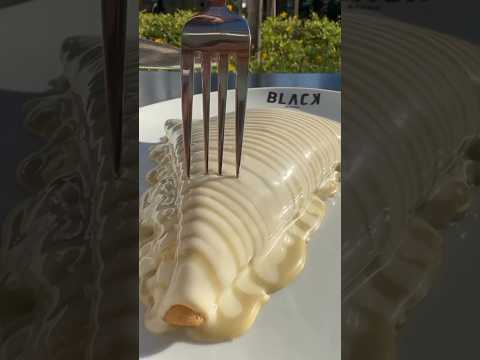 Christmas Comfort on a Plate — perfectly made crêpe. #crepes #dessert #shorts #viral